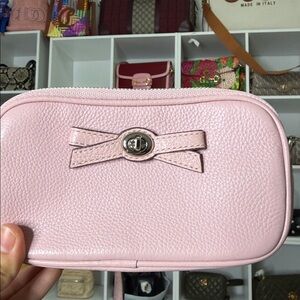 Woman Pink Leather Crossbody Bag with Bow Accent